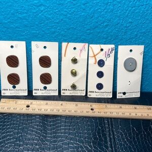 5 for $10: Vintage JHB‎ International Assorted Buttons ©️ 1983